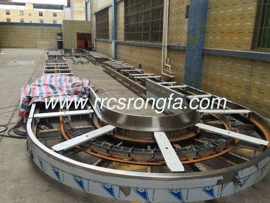 Baggage reclaim carousel. flat carousel. flat plate carousel. plane baggage carousel. horizaontal claim conveyor