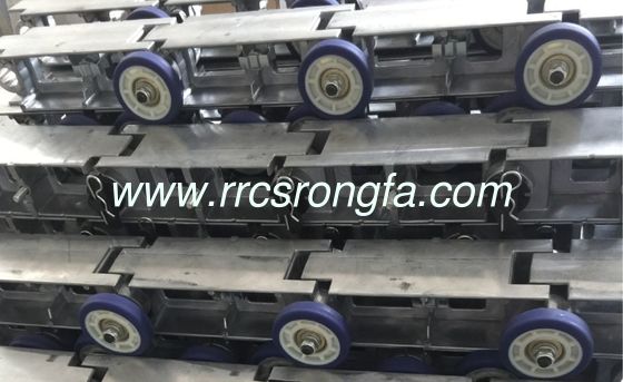 Chain link for Airport logistics