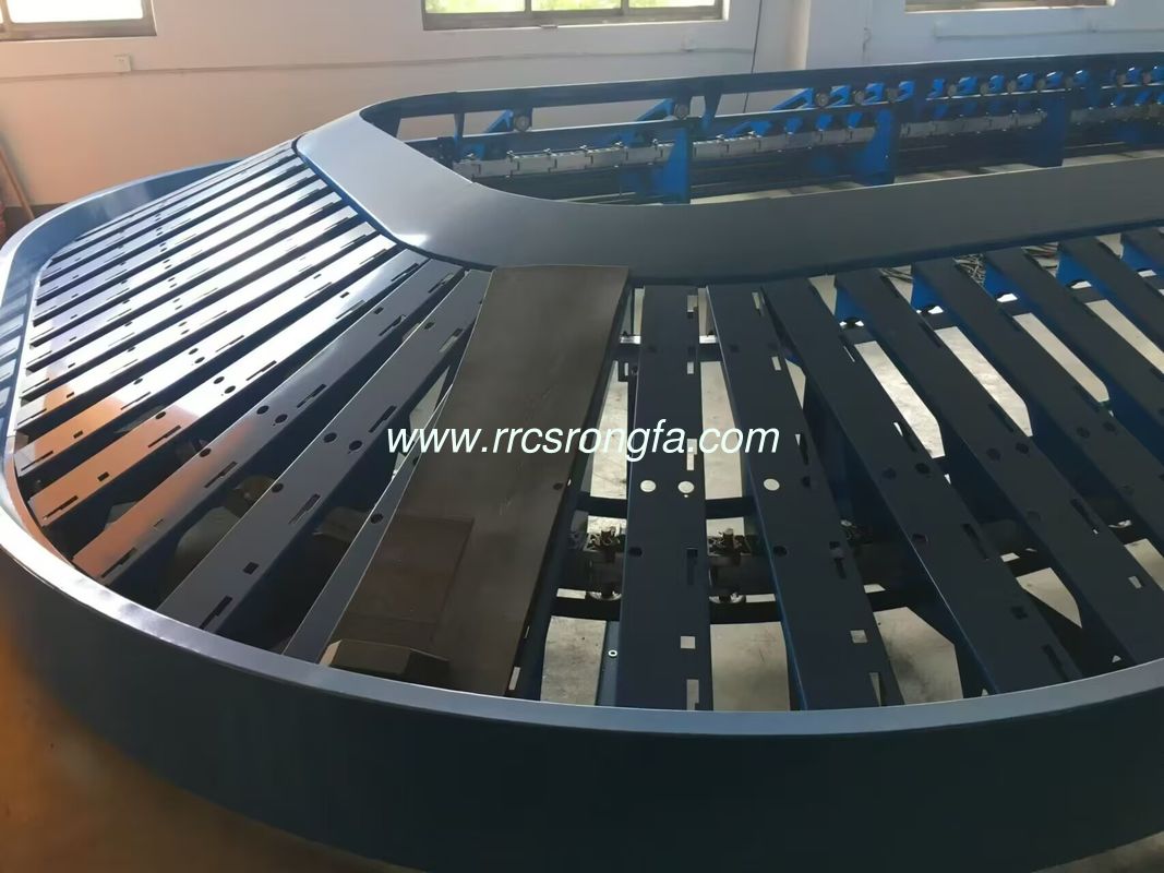 Customized Incline conveyor for Baggage Handling system to Meet Customer Requirements